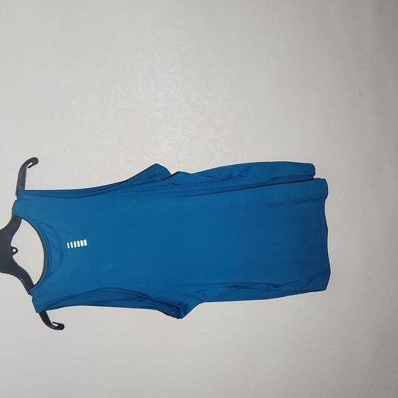 Under Armour Tank Top Womens Size XL Heatgear Run Blue shirt running - Picture 6 of 8